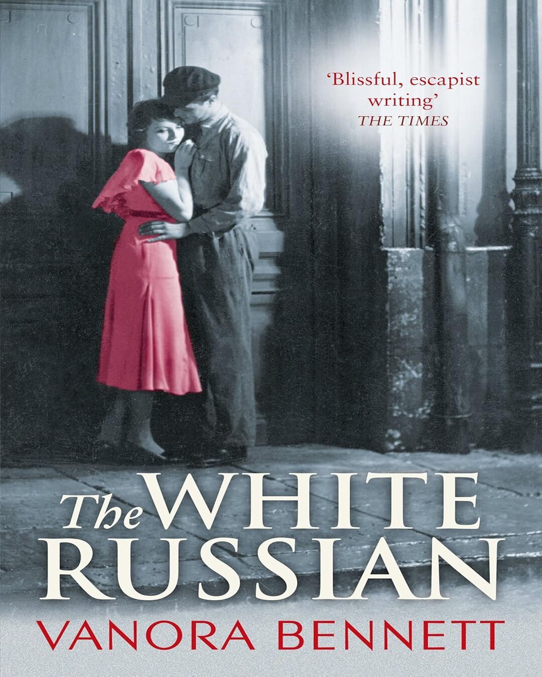 The White Russian by Vanora Bennett [Paperback] - versoz.com