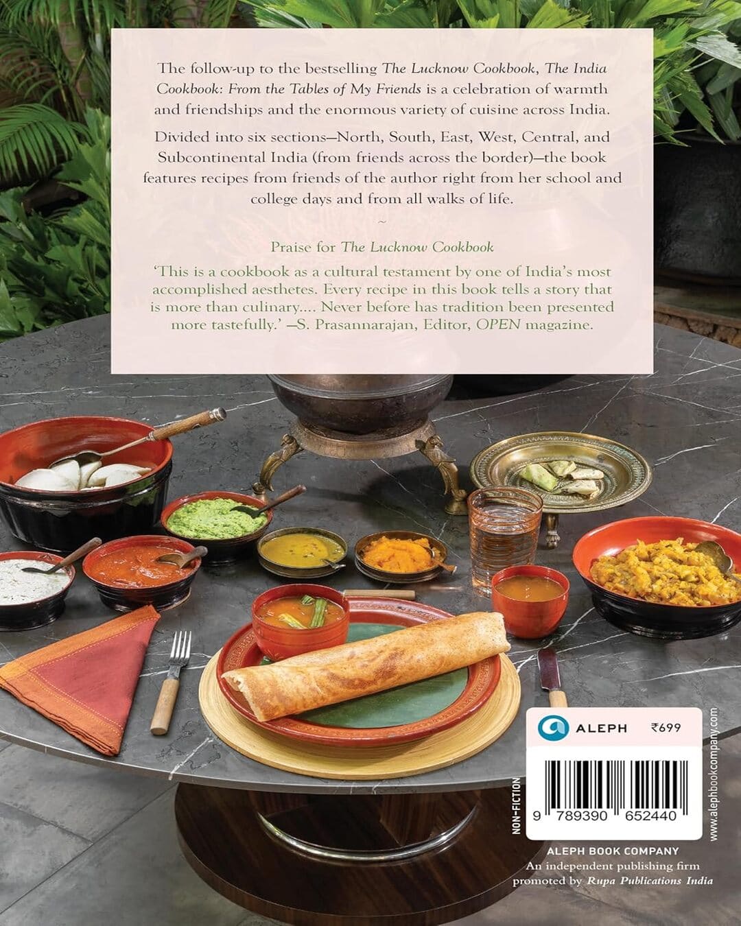 The India Cookbook: From The Tables Of My Friends by Sunita Kohli [Hardcover]